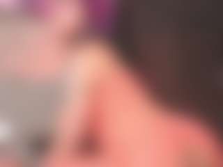 Luana's Live Sex Cam Show