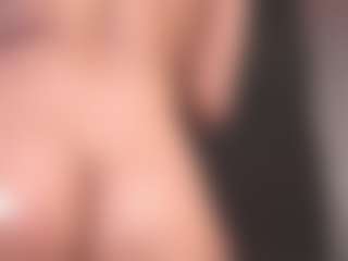 Luana's Live Sex Cam Show