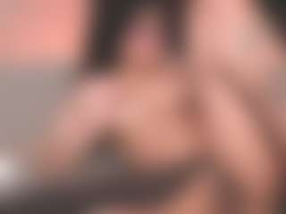 Luana's Live Sex Cam Show