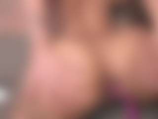 Luana's Live Sex Cam Show