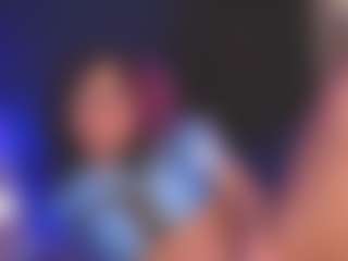 Luana's Live Sex Cam Show