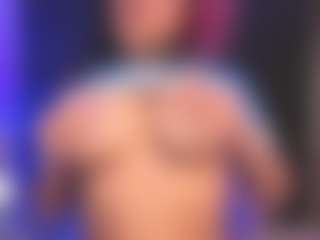 Luana's Live Sex Cam Show