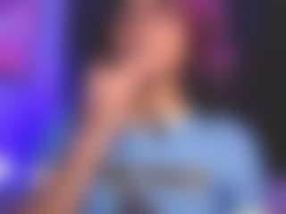 Luana's Live Sex Cam Show
