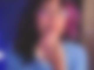 Luana's Live Sex Cam Show