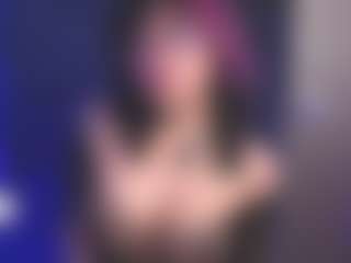 Luana's Live Sex Cam Show
