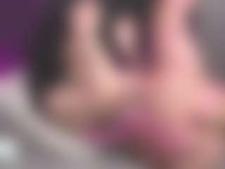 Luana's Live Sex Cam Show