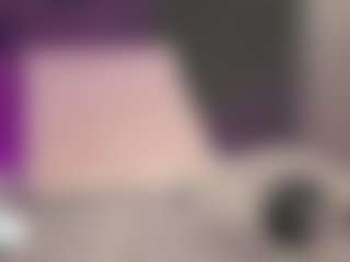 Luana's Live Sex Cam Show