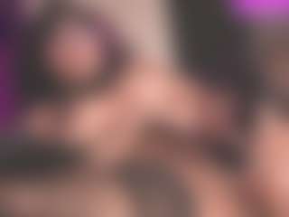 Luana's Live Sex Cam Show