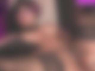 Luana's Live Sex Cam Show