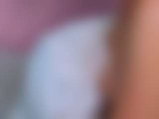Bella's Live Sex Cam Show