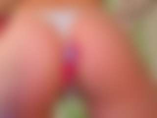 Bella's Live Sex Cam Show