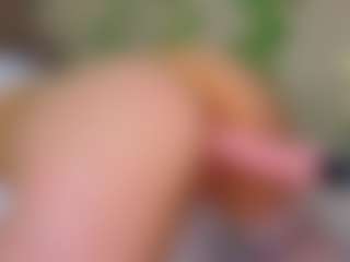 Bella's Live Sex Cam Show