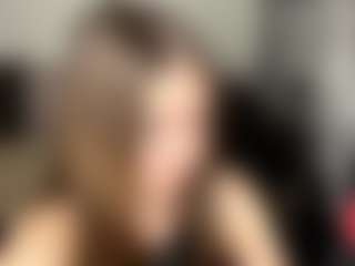Live cam show with TuReins - Smoking on Camsoda