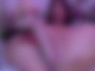 Live cam show with EveSinclaiir - Neon Hair on livesuperchat.net