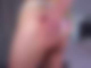 AdelePectol's Live Sex Cam Show