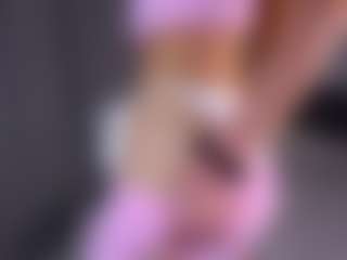AdelePectol's Live Sex Cam Show