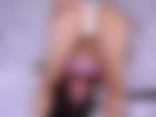 Live cam show with AdelePectol - Bedroom Teen (18+) on Camsoda