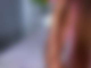 Live cam show with AdelePectol - Solo on live.xbliss.ai