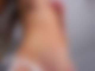 Live cam show with AdelePectol - Strip Asian on Camsoda