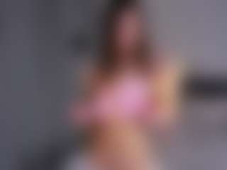 Live cam show with AdelePectol - Teen (18+) on Gym Cam Girls