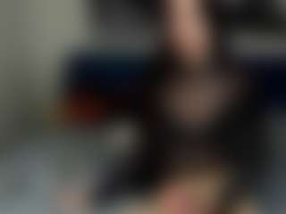 Live cam show with Finelia - Skinny on TeamSkeetLive