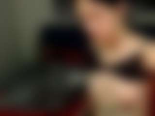 Finelia's Live Sex Cam Show