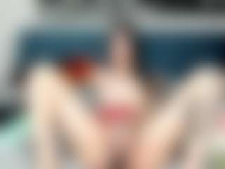 Live cam show with Finelia - Nipple Piercings on madthumbs