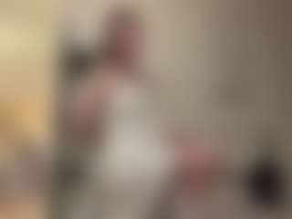Live cam show with Asti - Blue Eyes on Camsoda