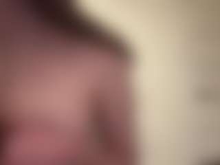 Live cam show with Asti - Trimmed Granny on Camsoda