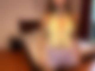 Live cam show with Kamila - Lovense on hotwifechat.live