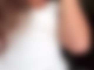 Live cam show with Kamila - Ass To Mouth on CamwithHer