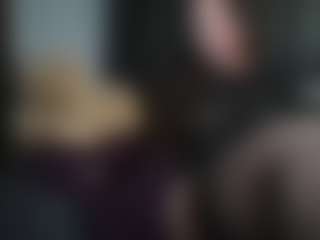 Live cam show with VixenKitten999 - Fingers on CamClone