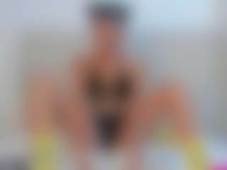 Live cam show with AbrilCastroo - Double Penetration on Gym Cam Girls