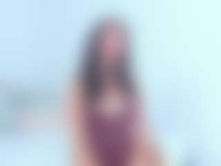 Live cam show with Alessia-Kat - Average on boobsie.com