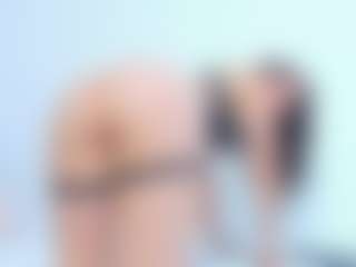 Live cam show with Alessia-Kat - Brown Hair on CamwithHer