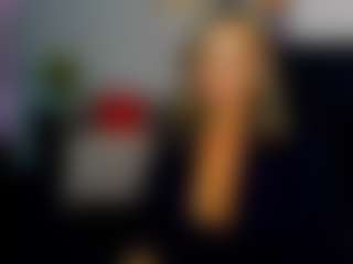 Live cam show with AlisaAllisen - Blonde Hair Middle Aged on AdultVida.com