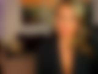Live cam show with AlisaAllisen - Blonde Hair Middle Aged on PervPlay.com