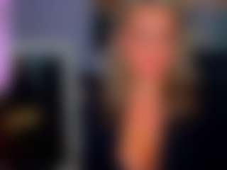 Live cam show with AlisaAllisen - Blonde Hair Middle Aged on Milfs Live
