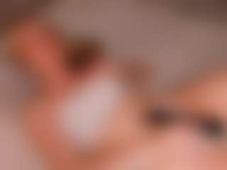 AmmyMoore's Live Sex Cam Show