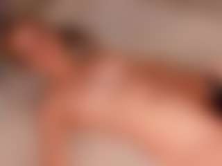 AmmyMoore's Live Sex Cam Show