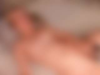 AmmyMoore's Live Sex Cam Show