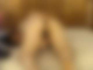Live cam show with Isa-Thompsson - Gray Eyes on AdultVida.com