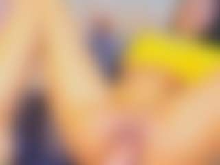 Live cam show with Lana-Slim - Young Adult on CamClone