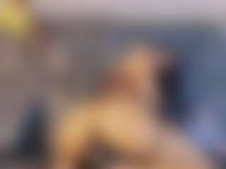 Live cam show with Lana-Slim - Skinny on Camsoda