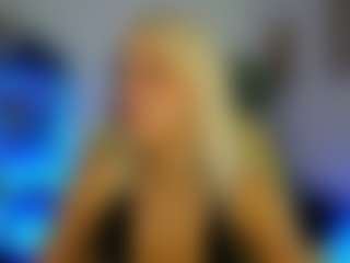 Live cam show with LunaGrace18 - Blonde Hair Petite on Camsoda
