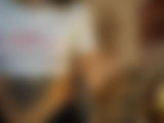Live cam show with LunaGrace18 - Barelylegal on Camsoda