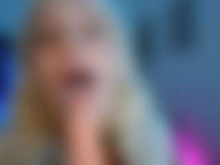 Live cam show with LunaGrace18 - Blonde Hair on Camsoda Late Night
