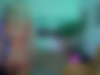 Live cam show with LunaGrace18 - Barelylegal on Dare Cams