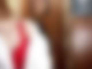 Live cam show with MariettaMaddock - Teasing on Instabang