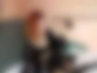 Live cam show with MariettaMaddock - Teasing on SinfulBabes